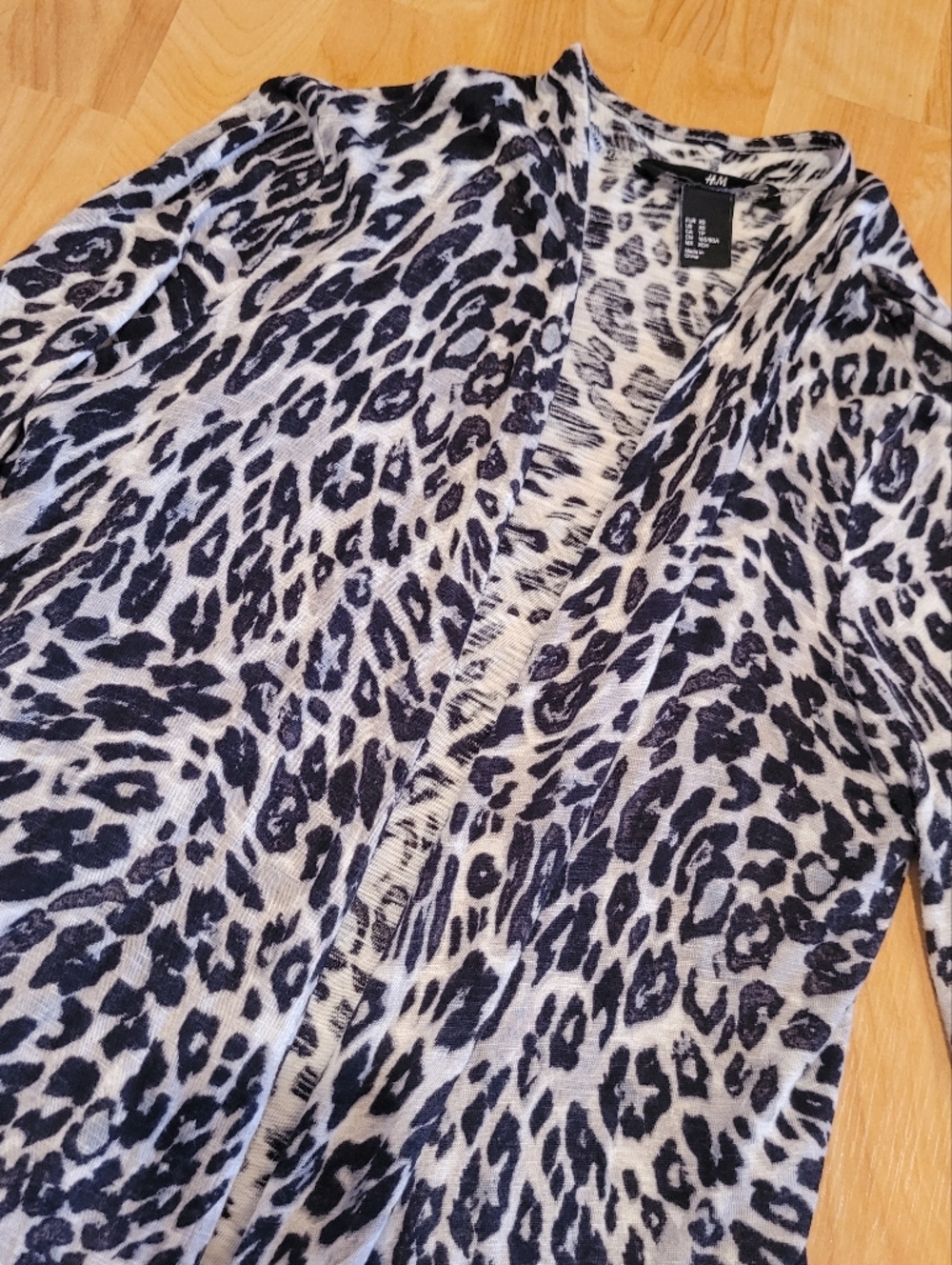 H&M Black and White Leopard Print Open Front Cardigan Size XS Career Work Attire - Picture 5 of 9